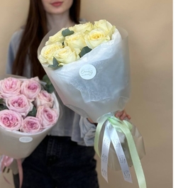 Пионовидные розы